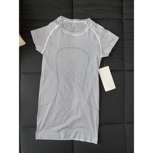 Lululemon Run Swiftly Tech SS tee with tags